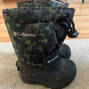 Columbia toddler winter boots size 6